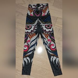ONE LOVE- Colorful Patterned Leggings